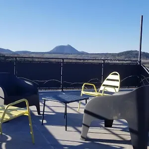 https://la-terrasse-des-volcans.hotels-rhonealpes.com